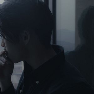 Bilder An Elephant Sitting Still