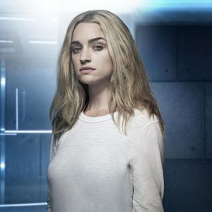 Bilder Brianne Howey