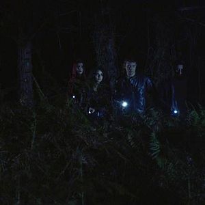 Bilder Uçurum - Asla Arkana Bakma