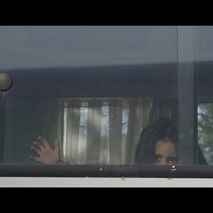 Bilder Uçurum - Asla Arkana Bakma