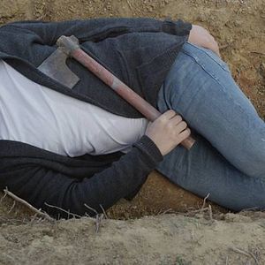 Bilder Uçurum - Asla Arkana Bakma