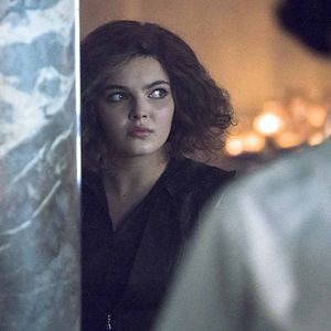 Bilder Camren Bicondova