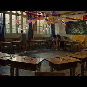 Bilder A Dog Barking at the Moon