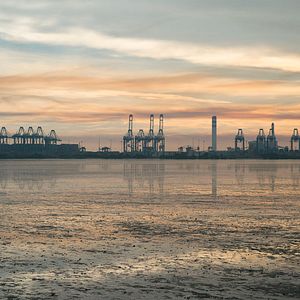 Bilder A Land Imagined