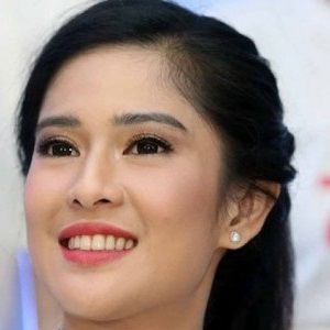 Bilder Dian Sastrowardoyo