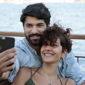 Bilder Bir Aşk İki Hayat