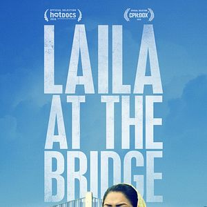 Bilder Laila At The Bridge