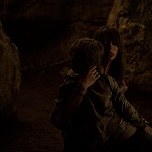 Bilder The Hole In The Ground