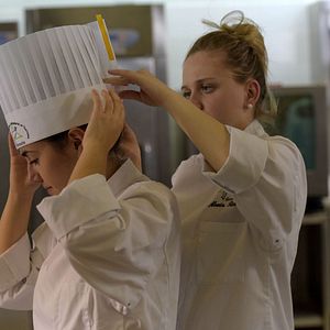 Bilder Les Petits Maîtres Du Grand Hôtel