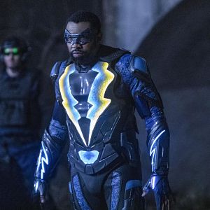 Bilder Black Lightning