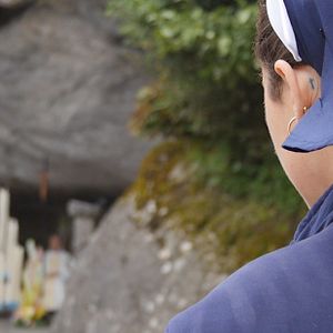 Bilder Hospitalarios, las manos de la Virgen
