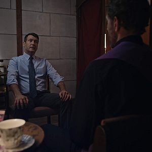 Bilder Surviving Confession