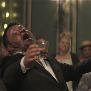 Bilder In Front Of Others