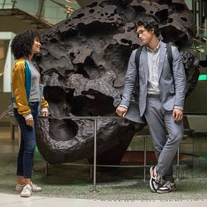 Bilder Charles Melton