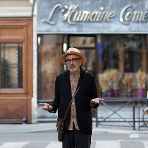 Bilder Vom Gießen des Zitronenbaums