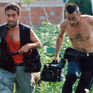 Bilder Dying to Tell