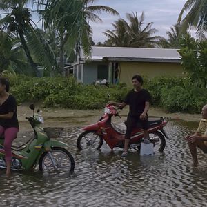 Bilder That Which is to Come is Just a Promise