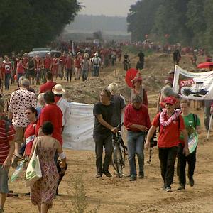 Bilder Die rote Linie – Vom Widerstand im Hambacher Forst