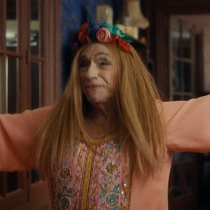 Bilder Mrs. Mills von nebenan