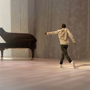 Bilder Lil' Buck: Real Swan