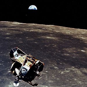 Bilder Back To The Moon