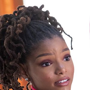 Bilder Halle Bailey