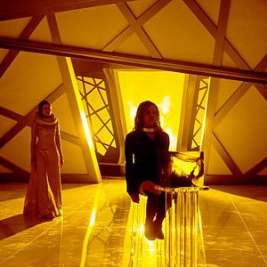 Bilder Hannah John-Kamen