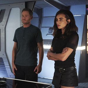 Bilder Hannah John-Kamen