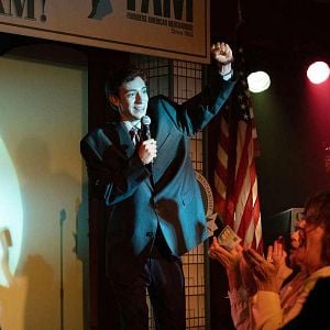 Bilder On Becoming a God in Central Florida