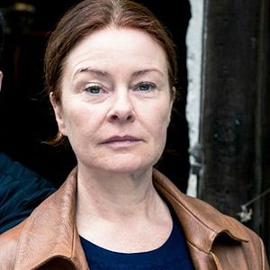 Bilder Die Füchsin - Im goldenen Käfig