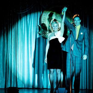 Bilder On Becoming a God in Central Florida