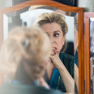 Bilder La Vérité – Leben und lügen lassen