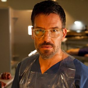 Bilder Zerschunden - Ein Fall für Dr. Abel