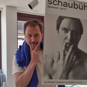 Bilder Bitte nach Mitte!