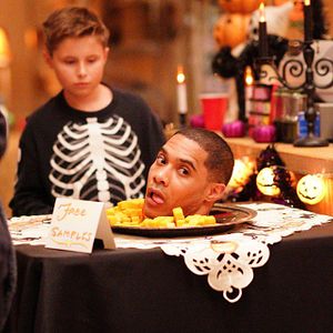 Bilder Bless This Mess