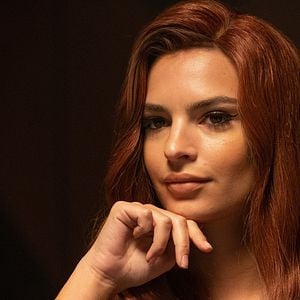 Lying and Stealing - Film 2019 - FILMSTARTS.de