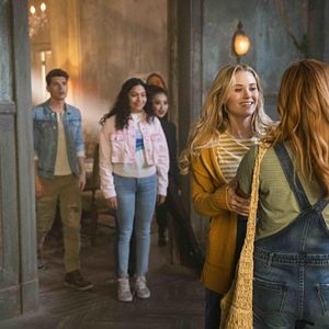 Bilder Virginia Gardner