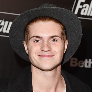 Bilder Jake Austin Walker