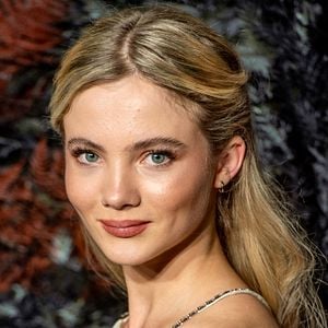 Bilder Freya Allan