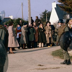 Bilder Plogoff, Des Pierres Contre Des Fusils