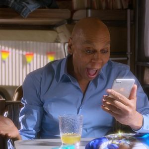 Bilder AJ And The Queen