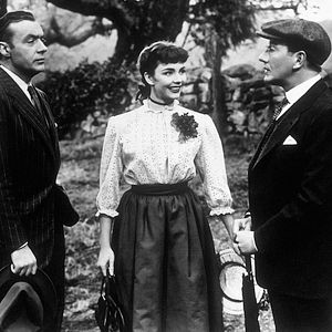 Bilder Cluny Brown auf Freiersfüßen