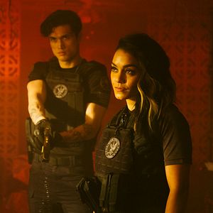 Bilder Charles Melton