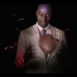 Bilder In Search of Greatness