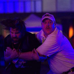 Bilder Cameron Britton