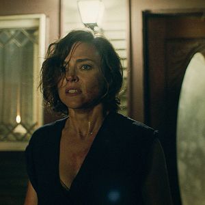 Bilder Girl on the Third Floor