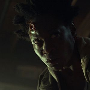 Bilder She Never Died