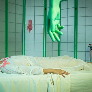 Bilder Die traurigen Mädchen aus den Bergen