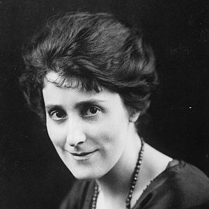 Bilder Clemence Dane