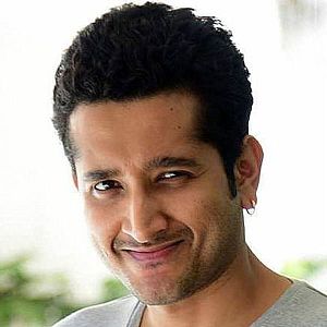 Bilder Parambrata Chattopadhyay